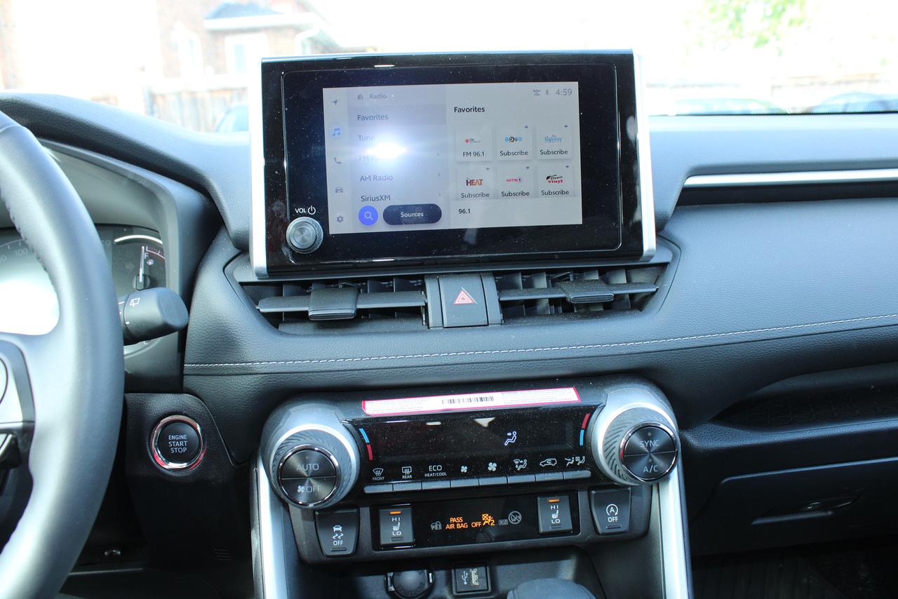 2025 Toyota RAV4 XLE AWD Photo