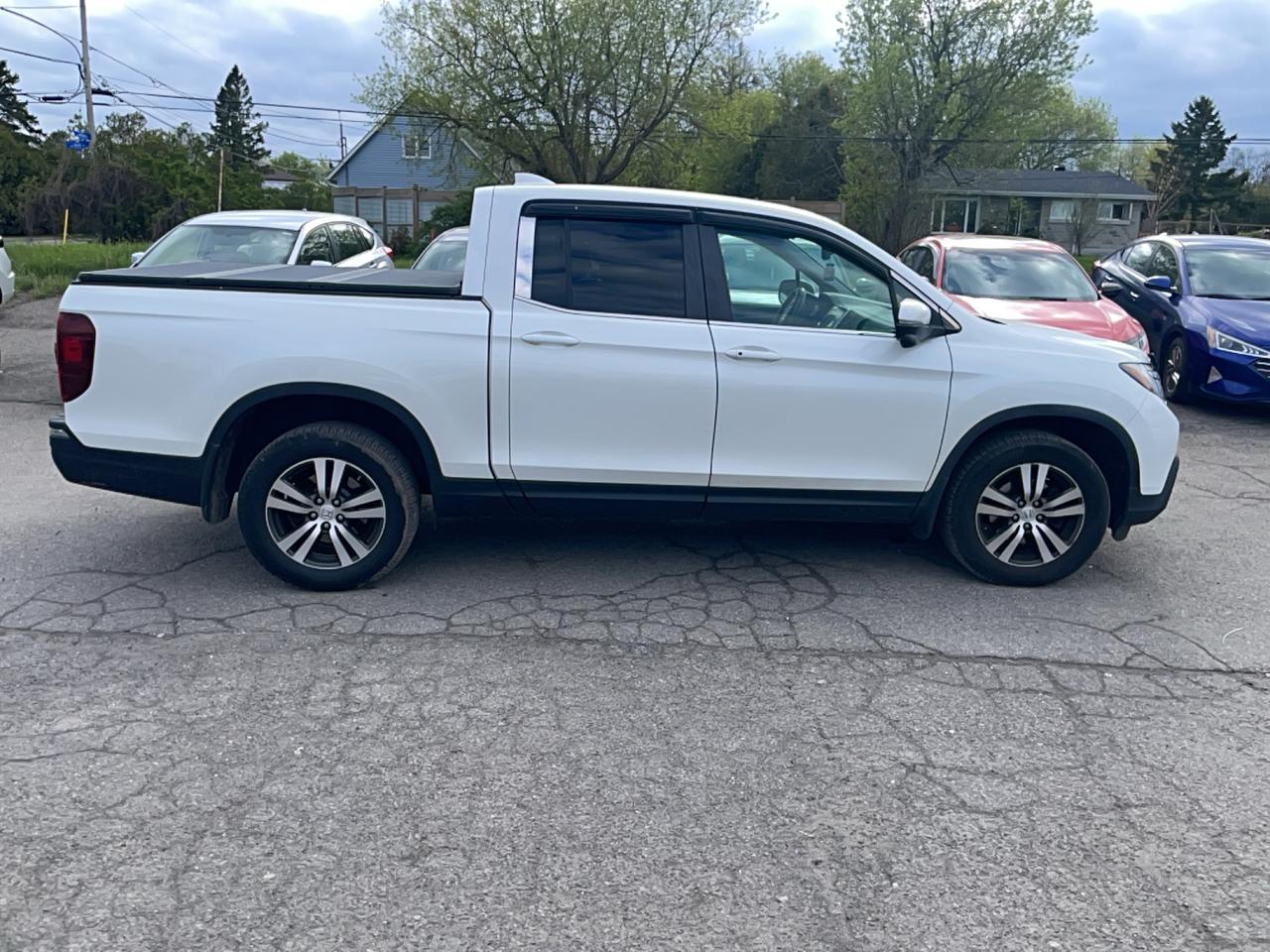 2019 Honda Ridgeline EX-L Photo2