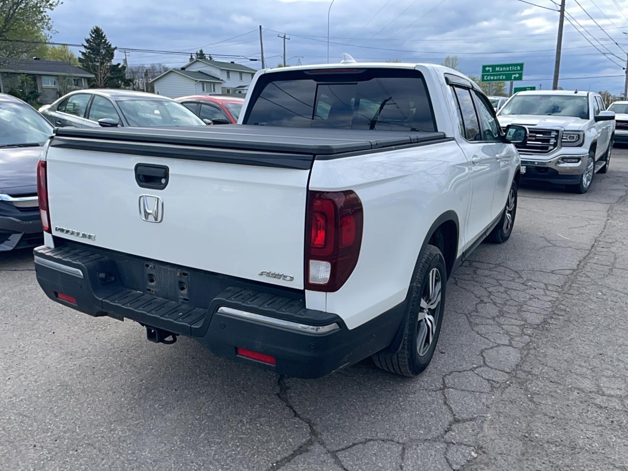 2019 Honda Ridgeline EX-L Photo3