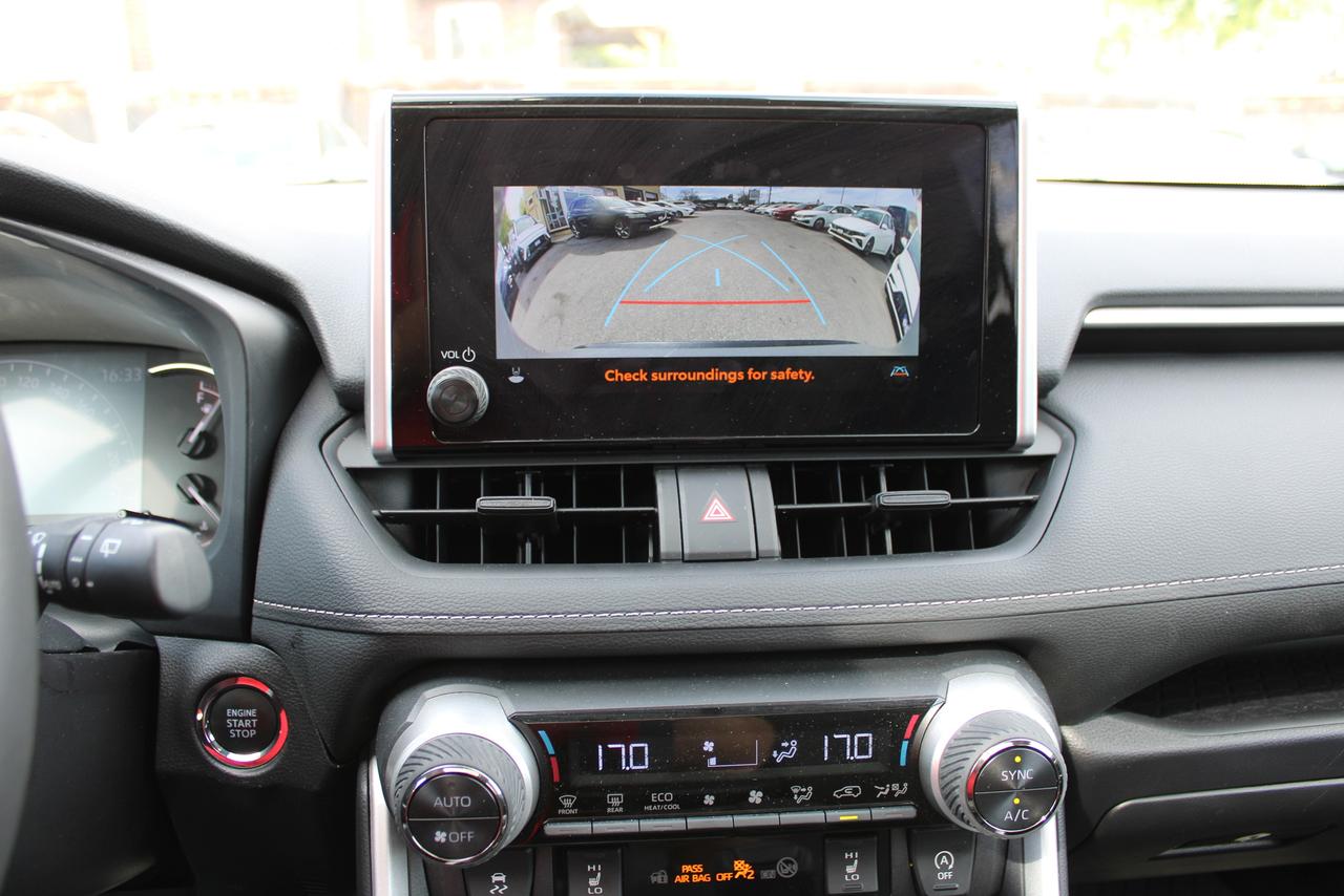 2025 Toyota RAV4 XLE Photo