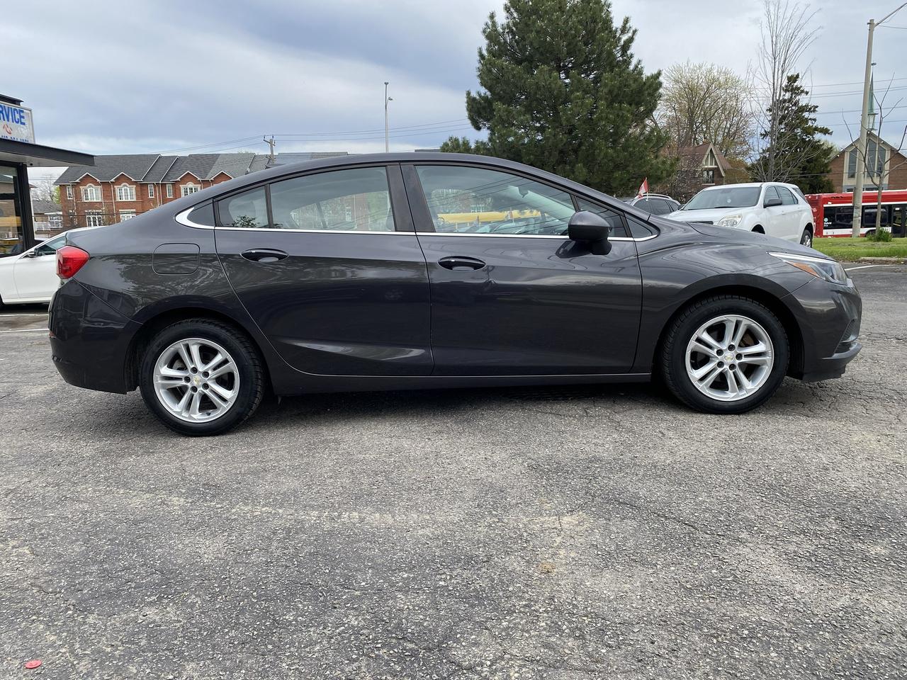 2016 Chevrolet Cruze Accident Free/Automatic/Gas Saver/Bckup Camera Photo