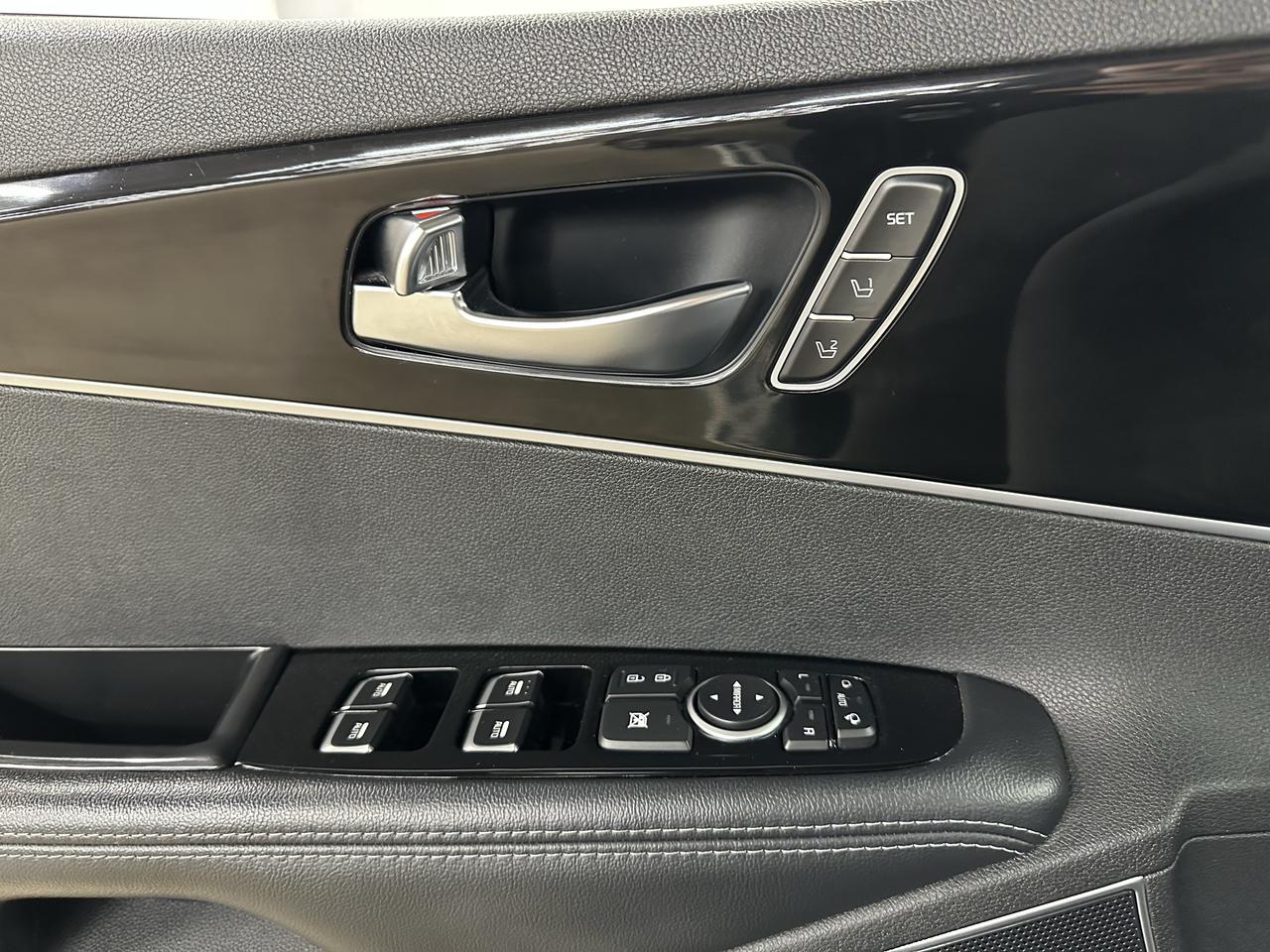 2016 Kia Sorento SX | LOADED | LOW KMS | AWD Photo10