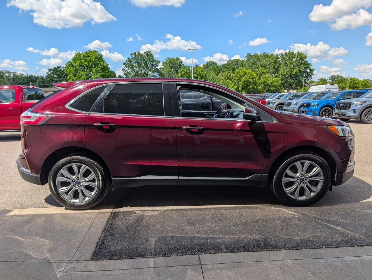 2021 Ford Edge Titanium AWD Photo