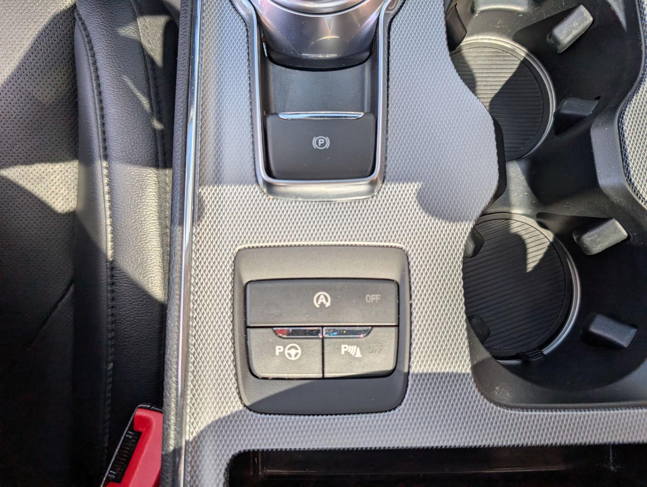 2021 Ford Edge Titanium AWD Photo