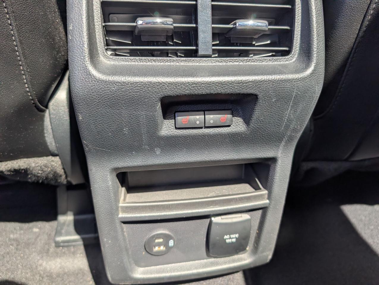 2021 Ford Edge Titanium AWD Photo