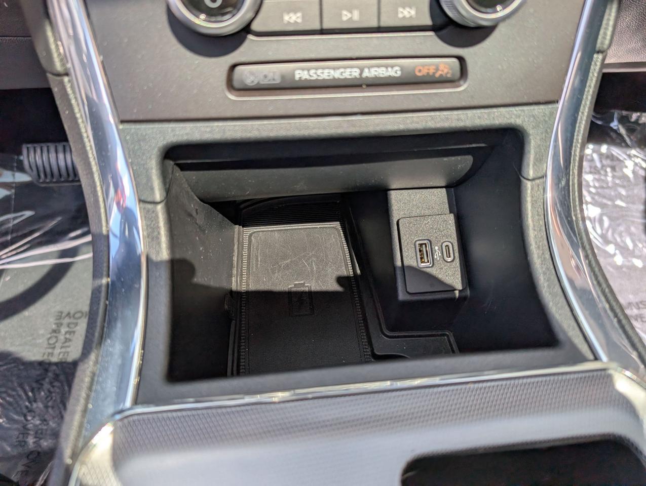 2021 Ford Edge Titanium AWD Photo