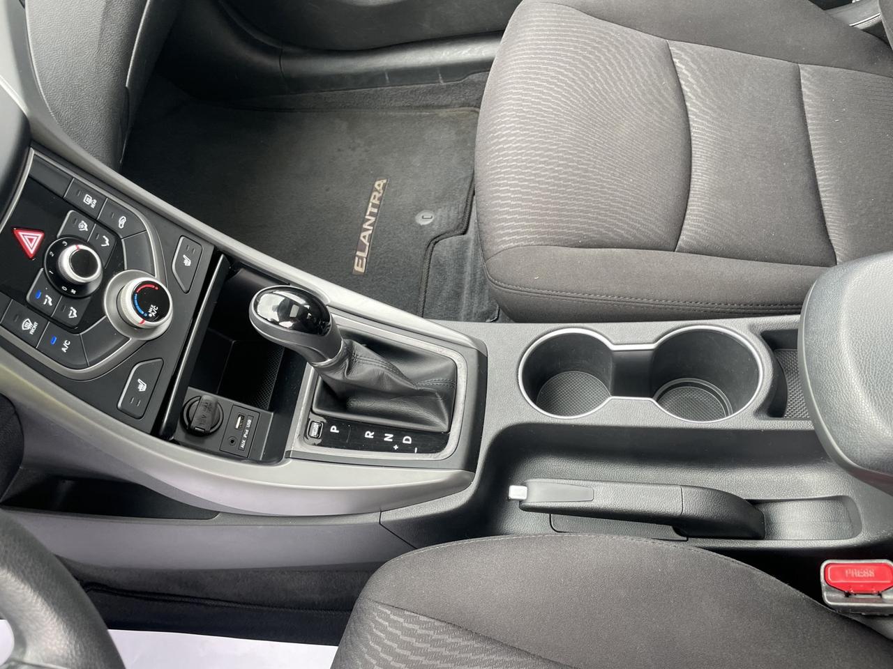 2016 Hyundai Elantra Sport Appearance *Clean Carfax Photo