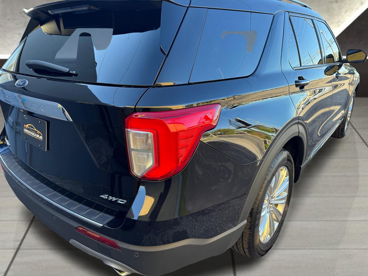 2022 Ford Explorer LIMITED 7 Passenger+CLEAN CARFAX Photo