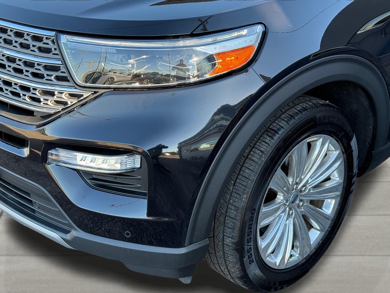 2022 Ford Explorer LIMITED 7 Passenger+CLEAN CARFAX Photo