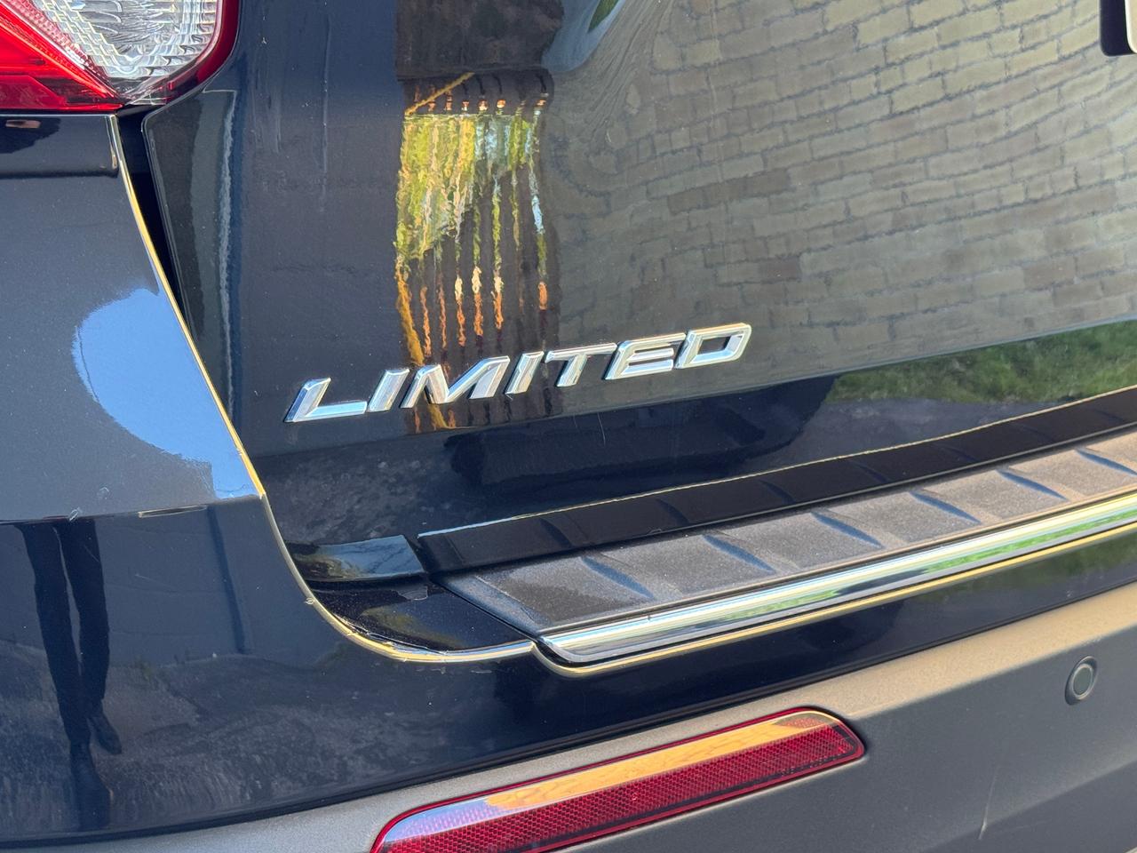 2022 Ford Explorer LIMITED 7 Passenger+CLEAN CARFAX Photo