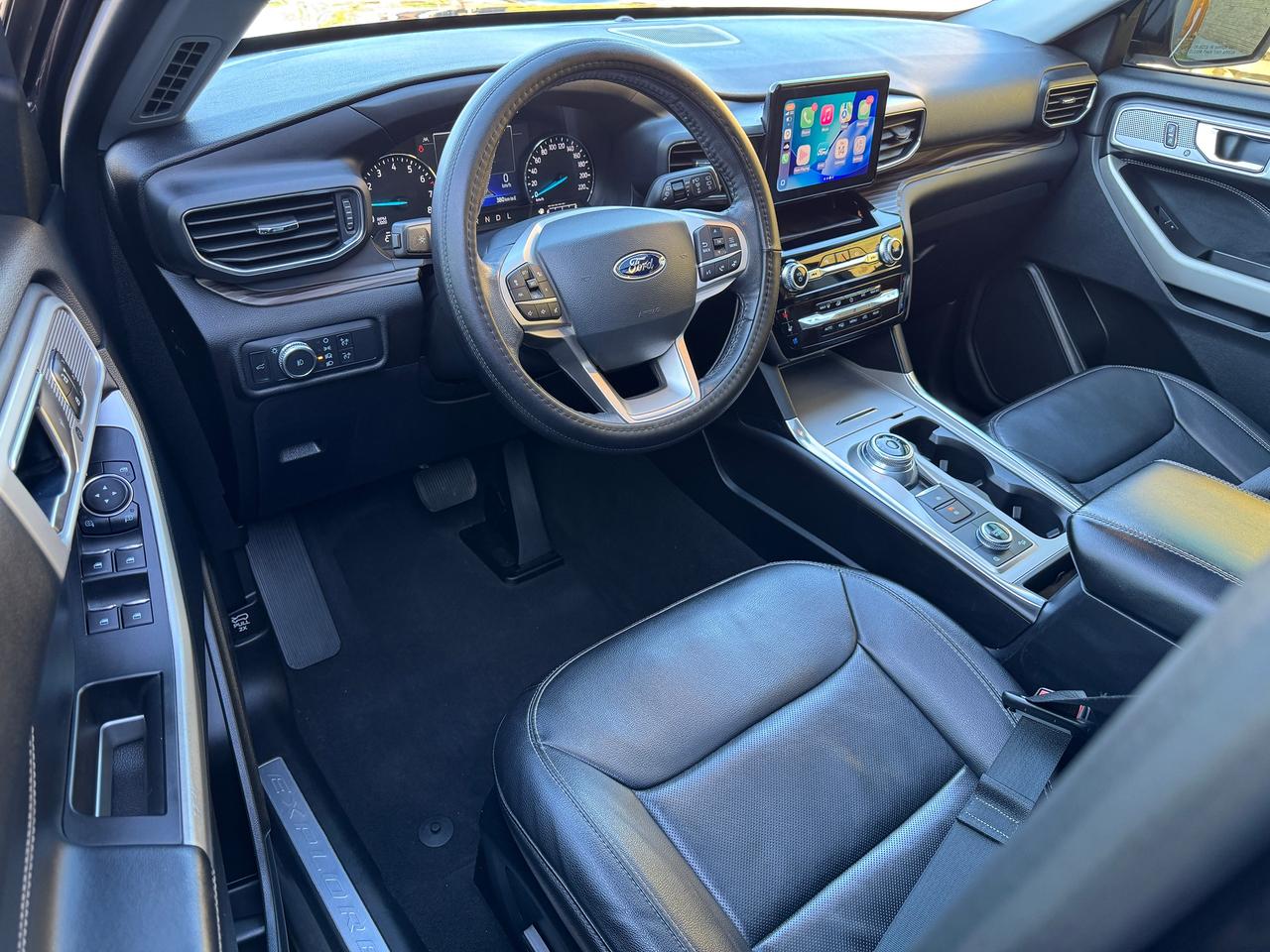 2022 Ford Explorer LIMITED 7 Passenger+CLEAN CARFAX Photo