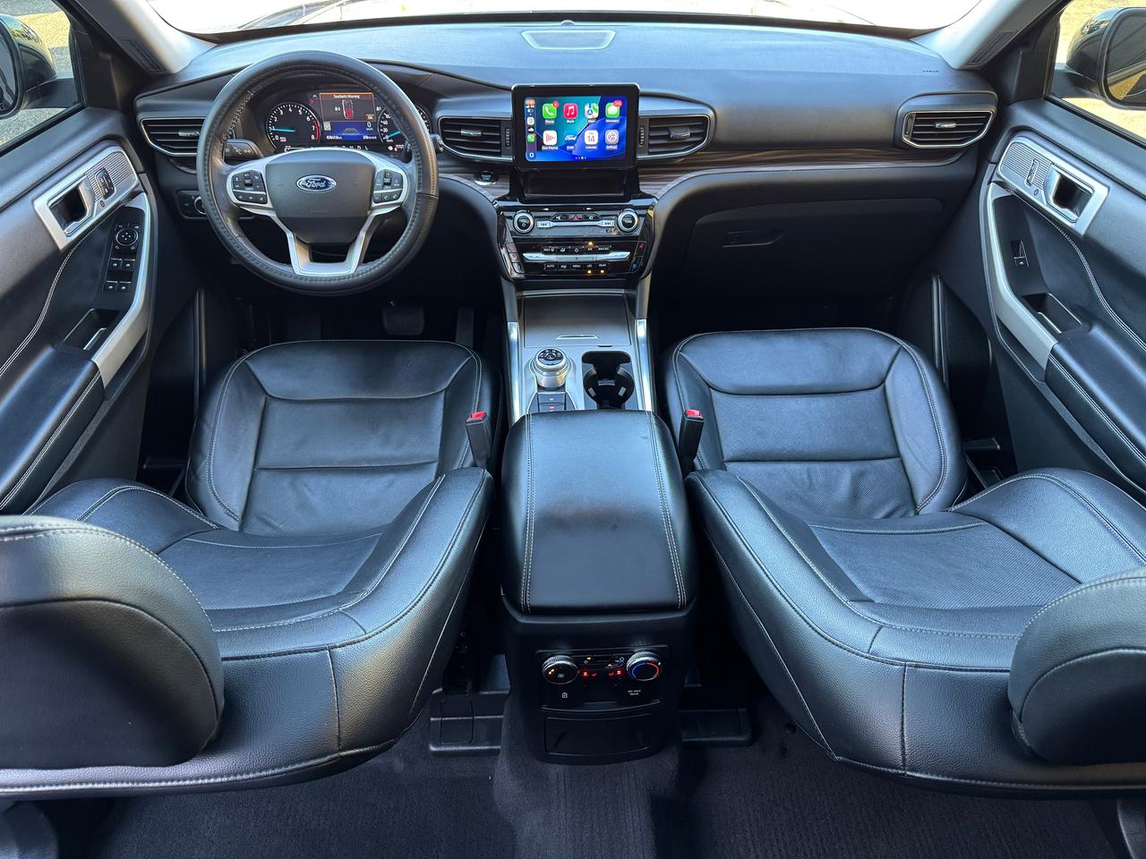 2022 Ford Explorer LIMITED 7 Passenger+CLEAN CARFAX Photo