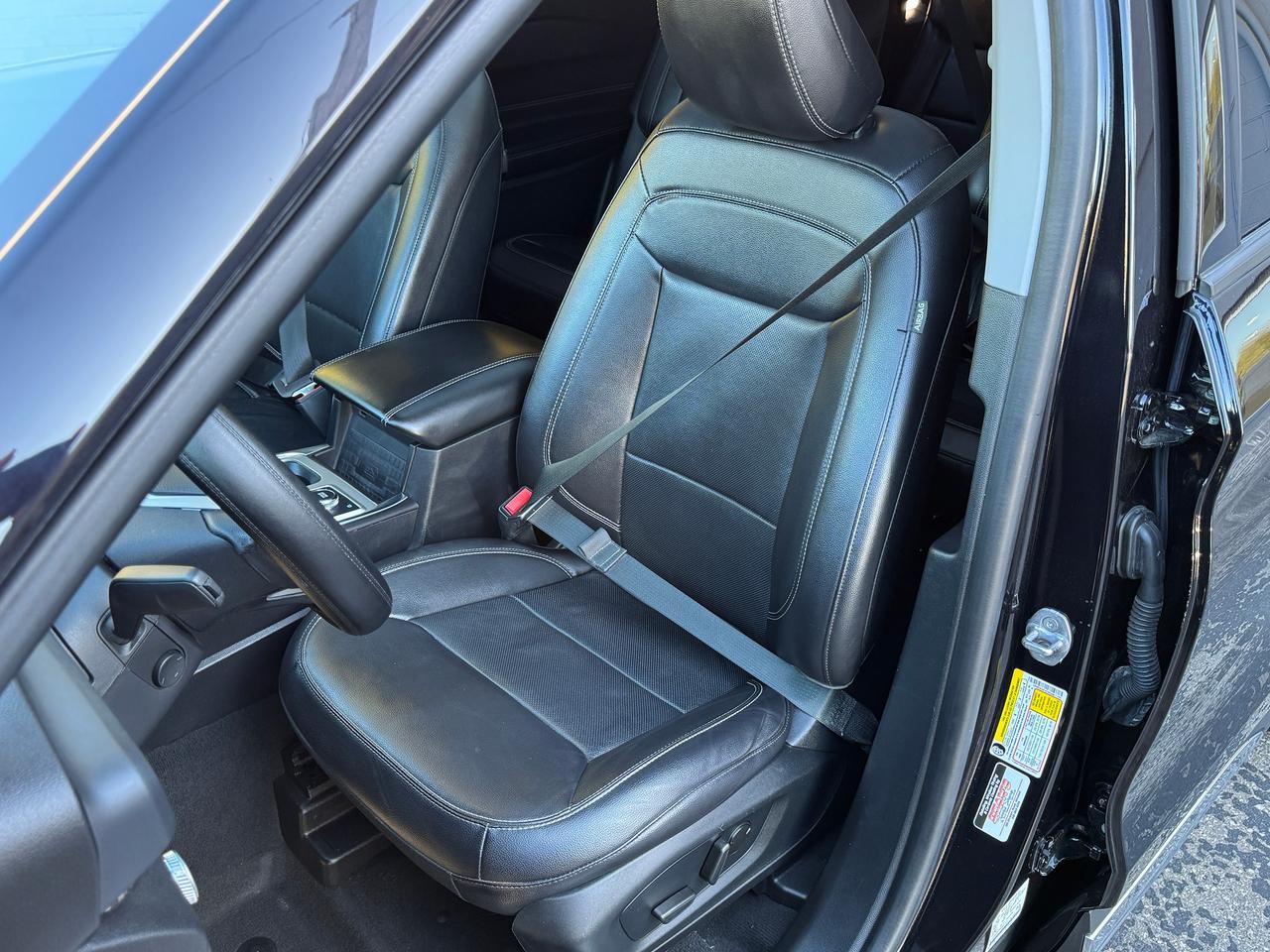 2022 Ford Explorer LIMITED 7 Passenger+CLEAN CARFAX Photo