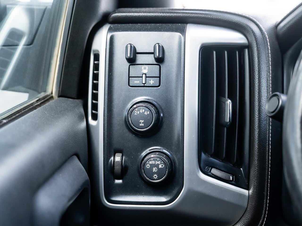 2017 GMC Sierra 2500 SLE Photo11