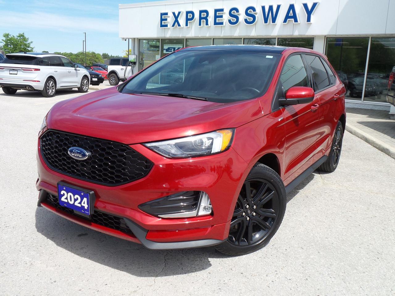 2024 Ford Edge ST-LINE, AWD, MOON, TECH, LOCAL TRADE!