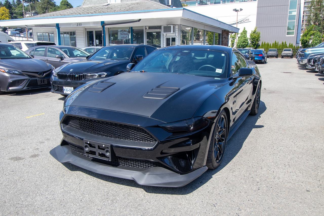 2022 Ford Mustang GT Premium Photo0