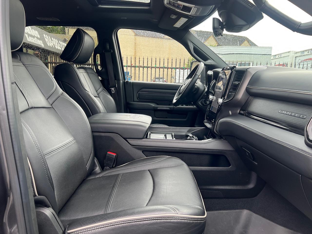 2023 RAM 2500 Limited Photo32
