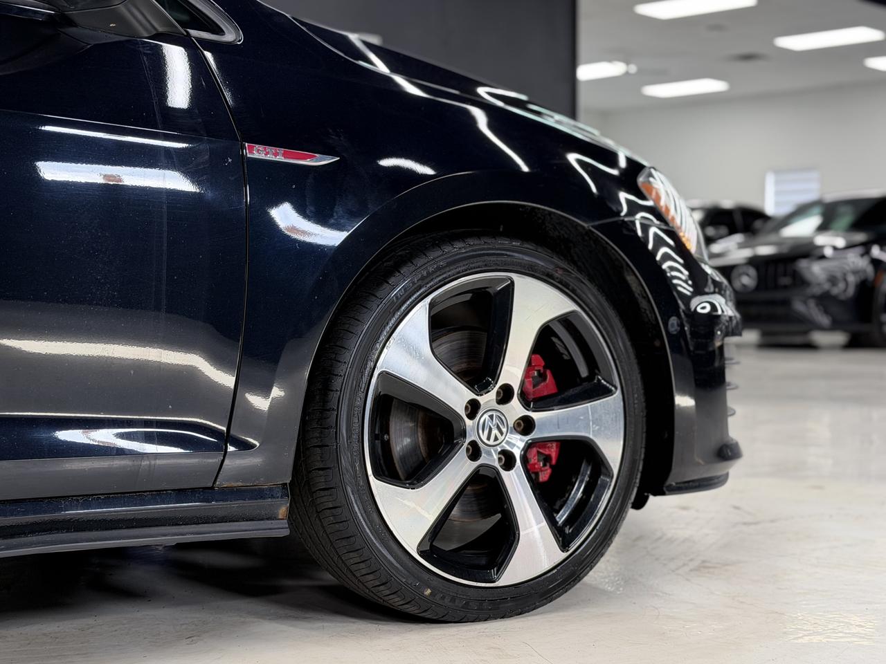 2017 Volkswagen GTI 6SPD|AUTOBAHN|NAV|BACKUP|ACC|LKA|PANO| Photo2