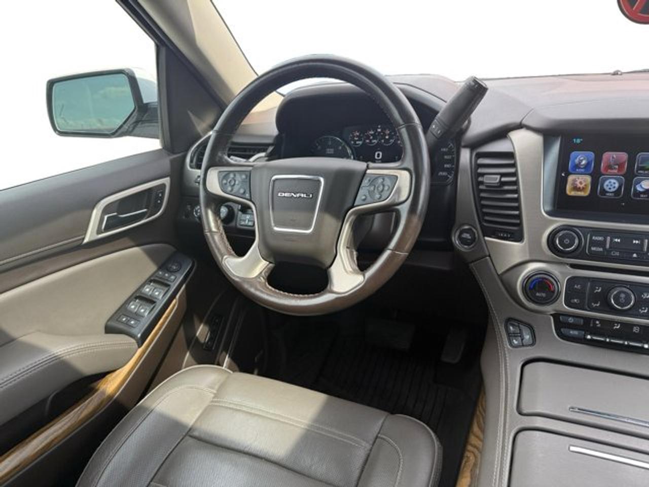 2020 GMC Yukon XL Denali - Photo #14