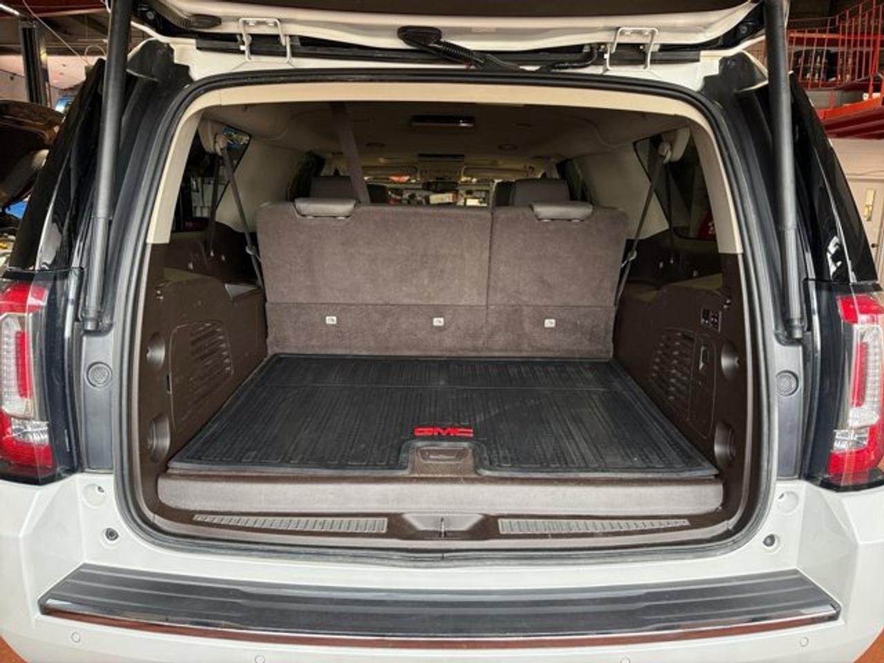 2020 GMC Yukon XL Denali Photo
