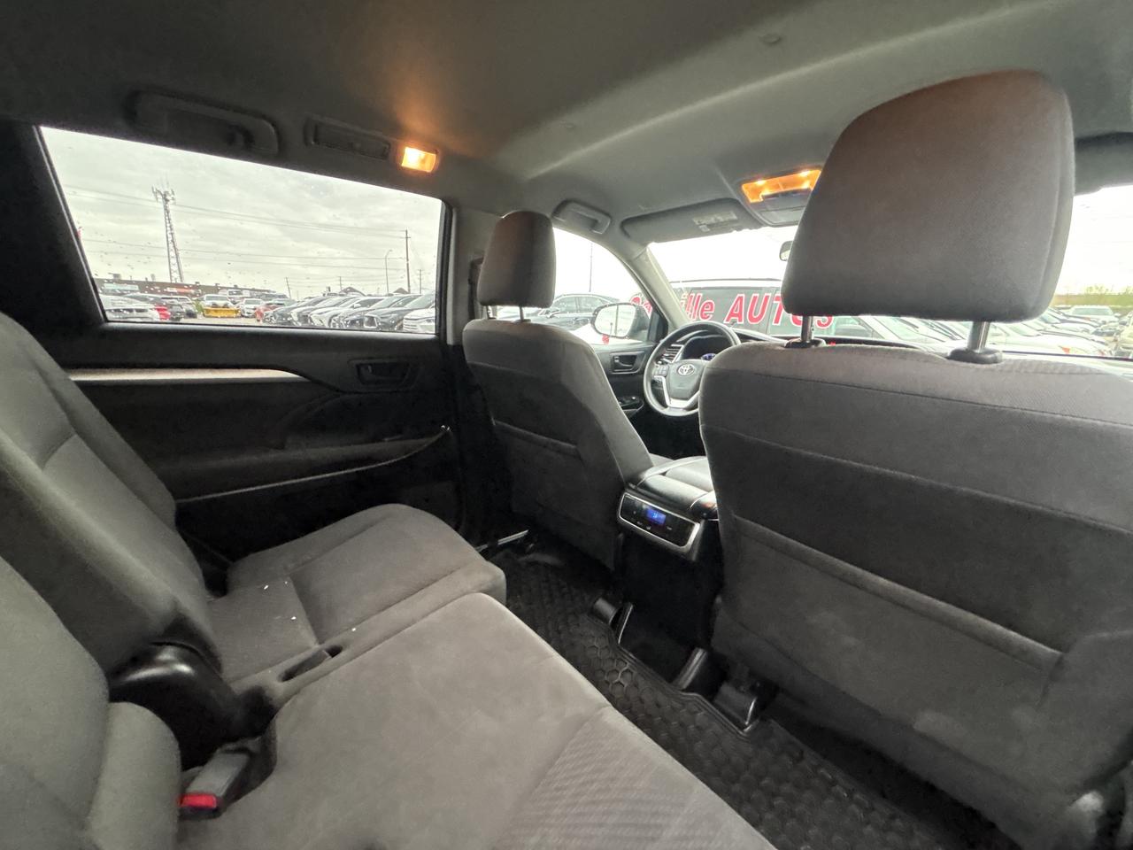 2018 Toyota Highlander Awd Le Photo