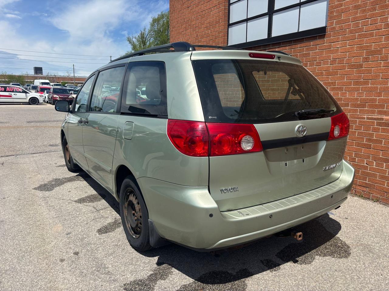 2006 Toyota Sienna 5dr CE 7-Passenger Photo