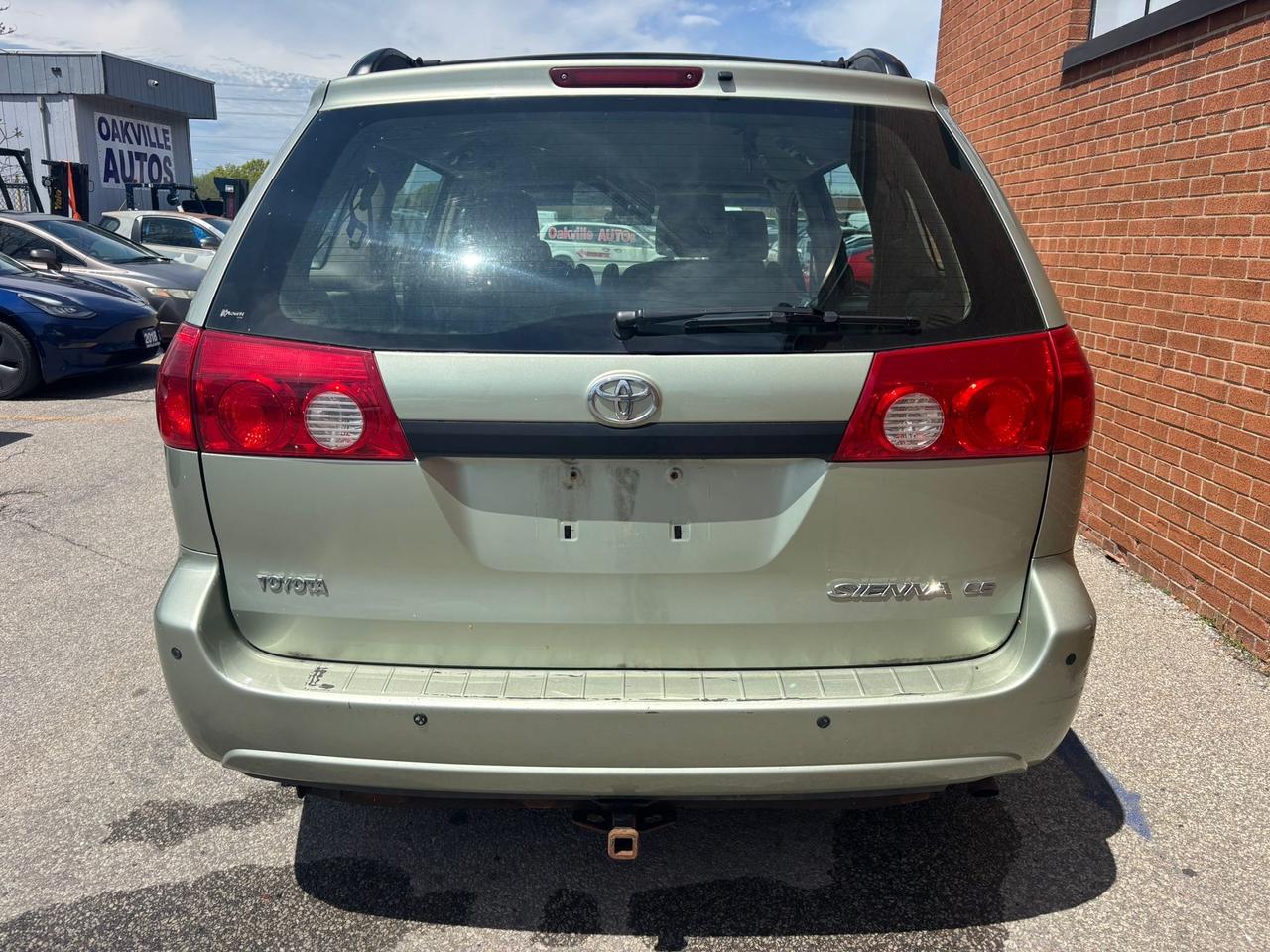 2006 Toyota Sienna 5dr CE 7-Passenger Photo