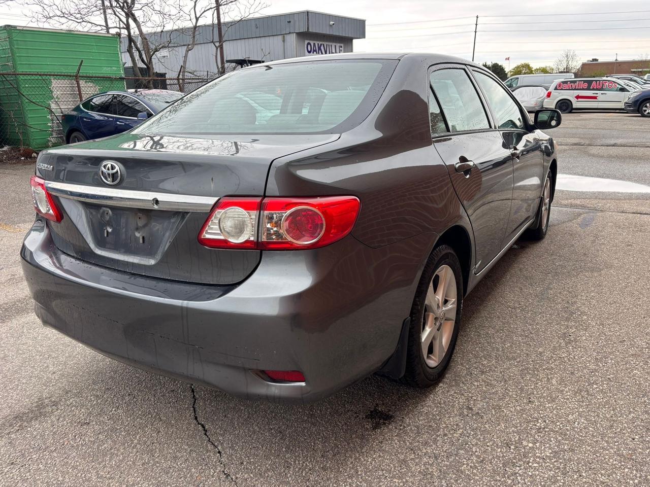 2013 Toyota Corolla 4DR SDN AUTO CE Photo