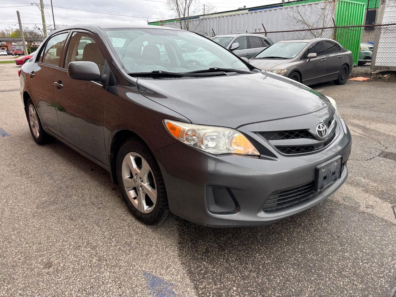 2013 Toyota Corolla 4DR SDN AUTO CE Photo