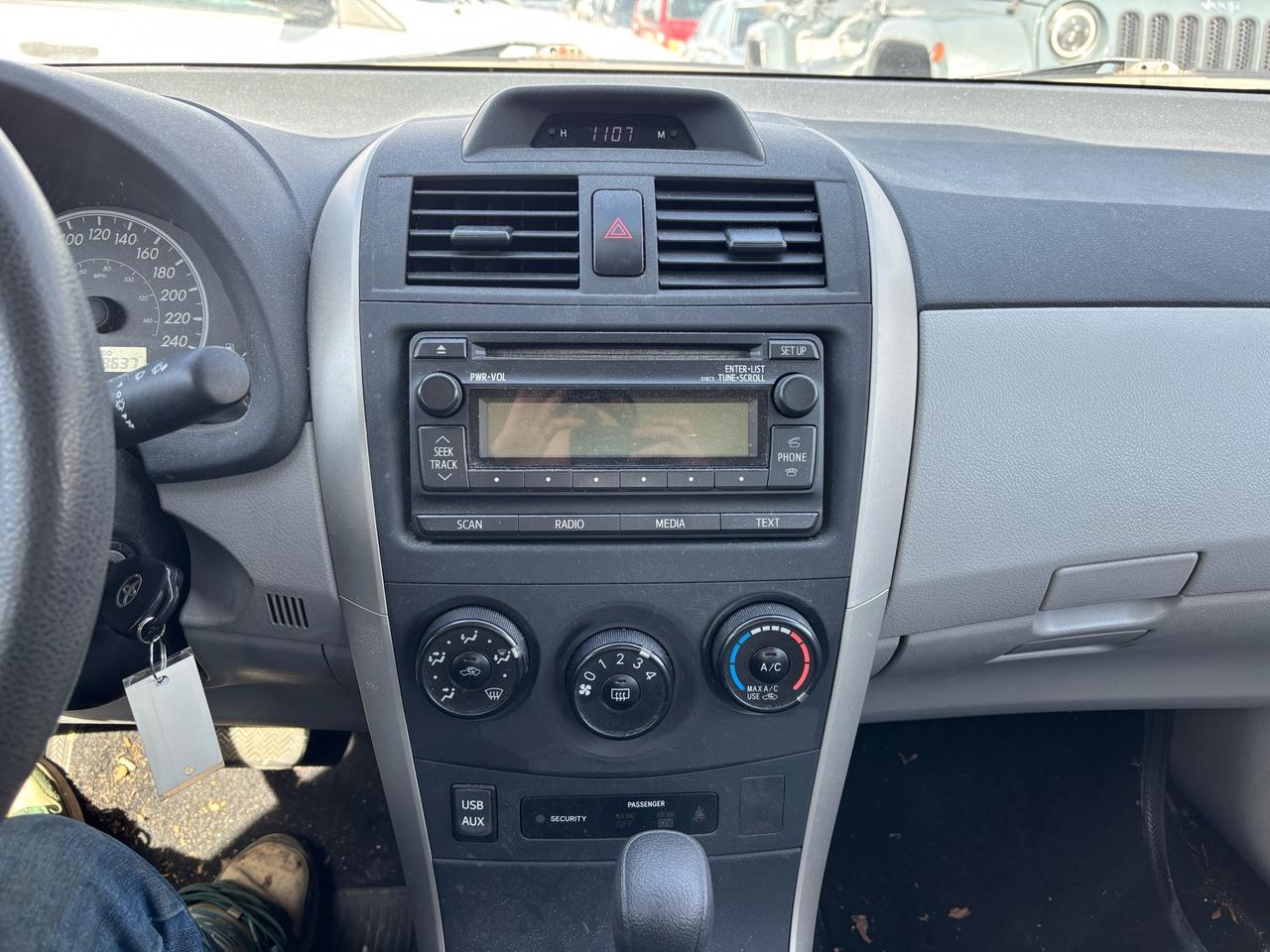 2013 Toyota Corolla 4DR SDN AUTO CE Photo