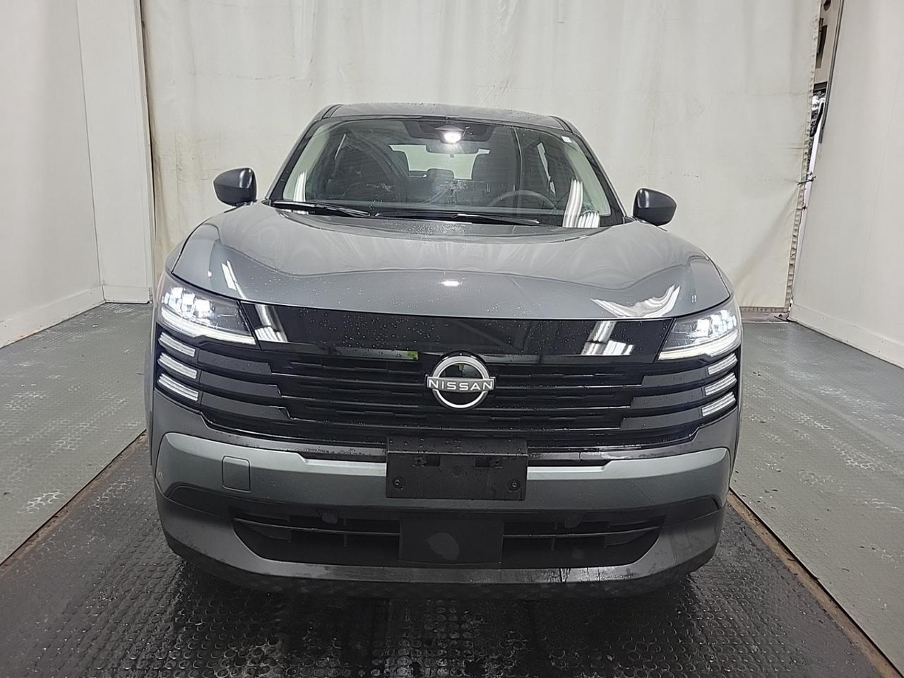 2025 Nissan Kicks S - Blind Spot Monitor - Reverse Camera !!! Photo