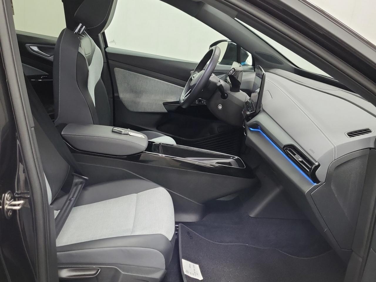 2025 Nissan Kicks S - Blind Spot Monitor - Reverse Camera !!! Photo