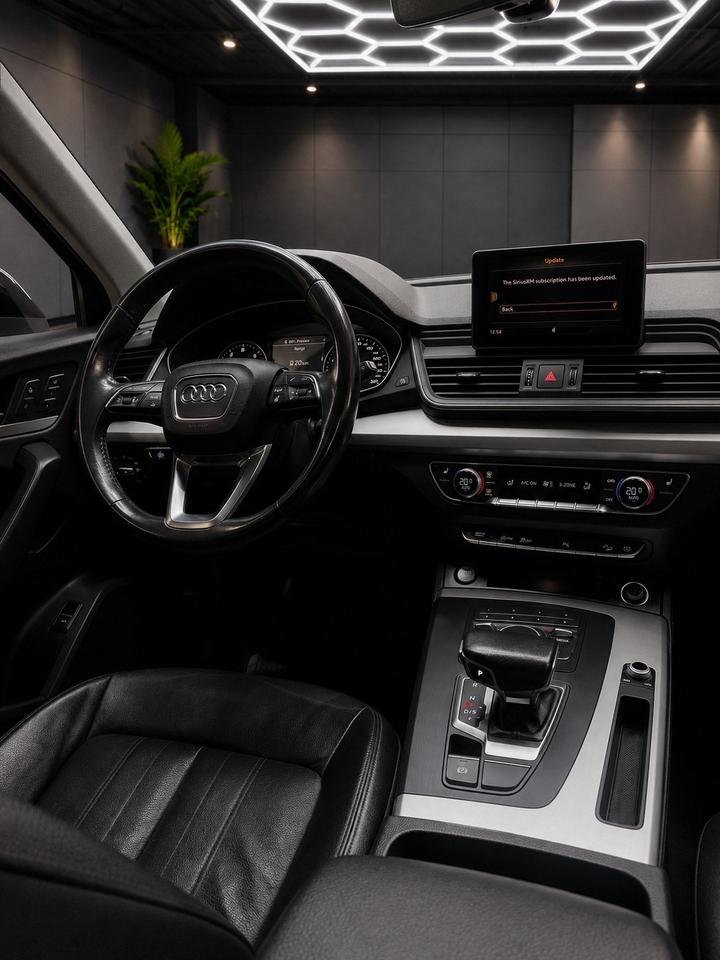 2019 Audi Q5 Komfort quattro Photo