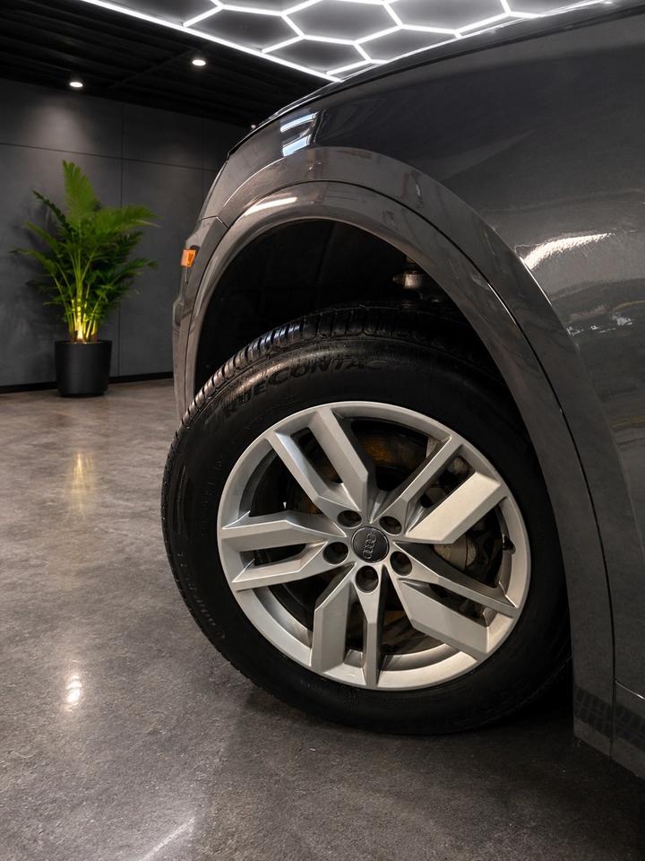 2020 Audi Q5 Komfort  quattro Photo4