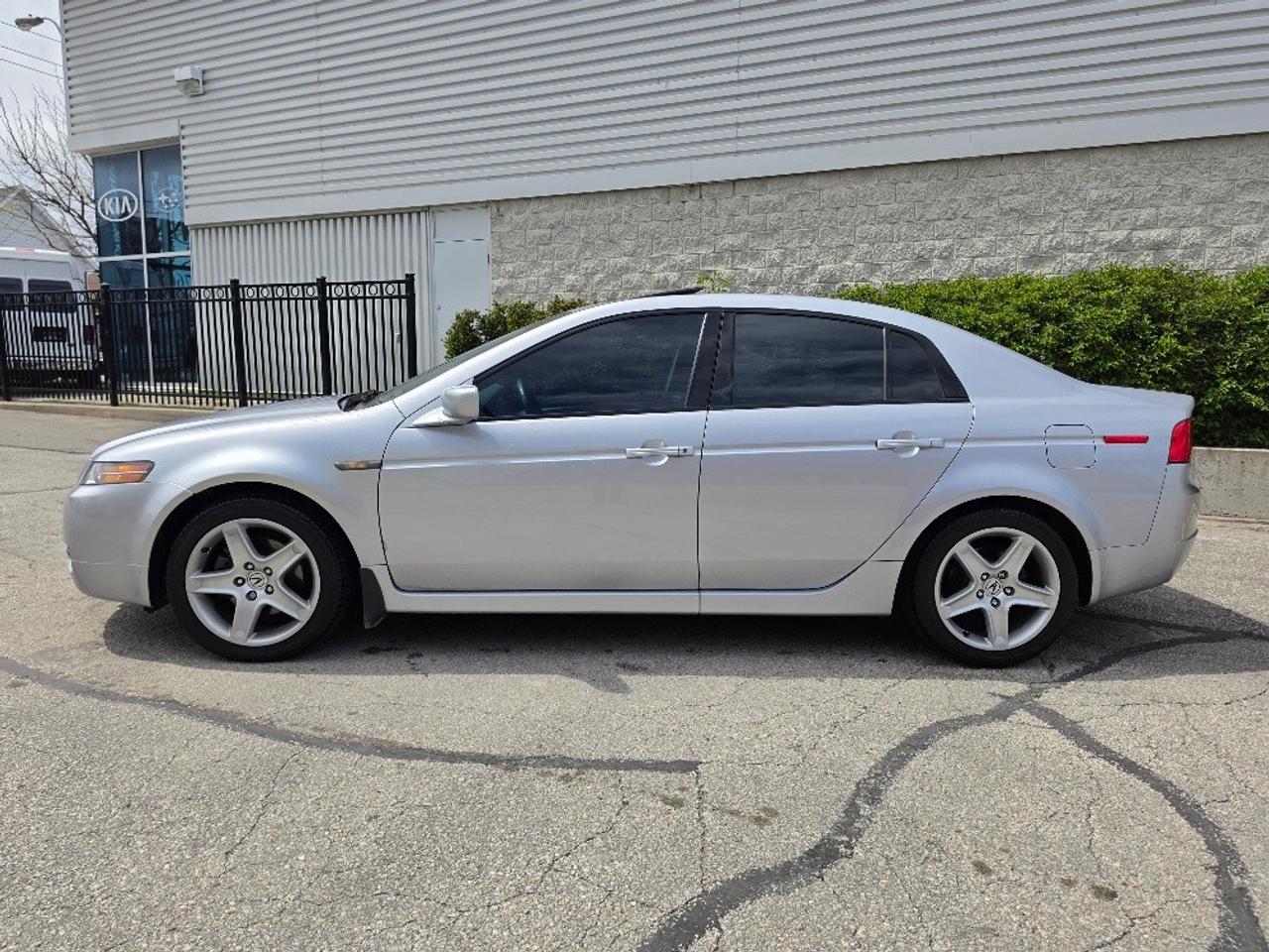2004 Acura TL AUTO 3.2L **ONLY 47,000KM-ROOF-LEATHER-CAMERA-MINT** Photo1