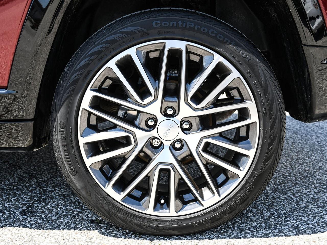 2022 Jeep Compass Limited 4X4 Photo