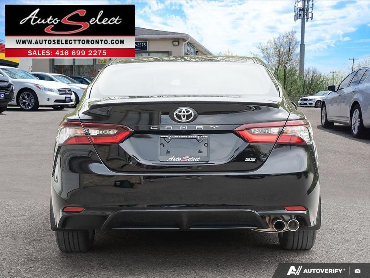 2024 Toyota Camry SE Apple Carplay - Backup Camera - Clean Carfax Photo