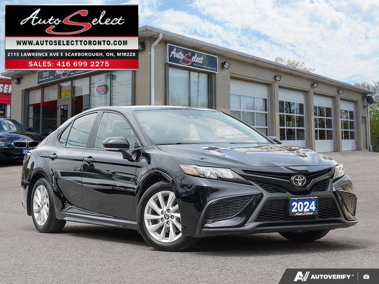 2024 Toyota Camry SE Apple Carplay - Backup Camera - Clean Carfax Photo0