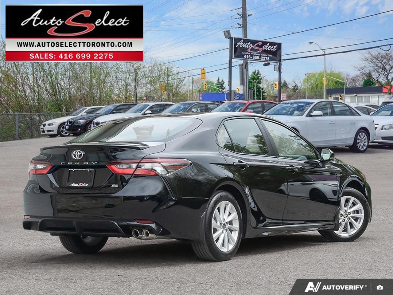 2024 Toyota Camry SE Apple Carplay - Backup Camera - Clean Carfax Photo