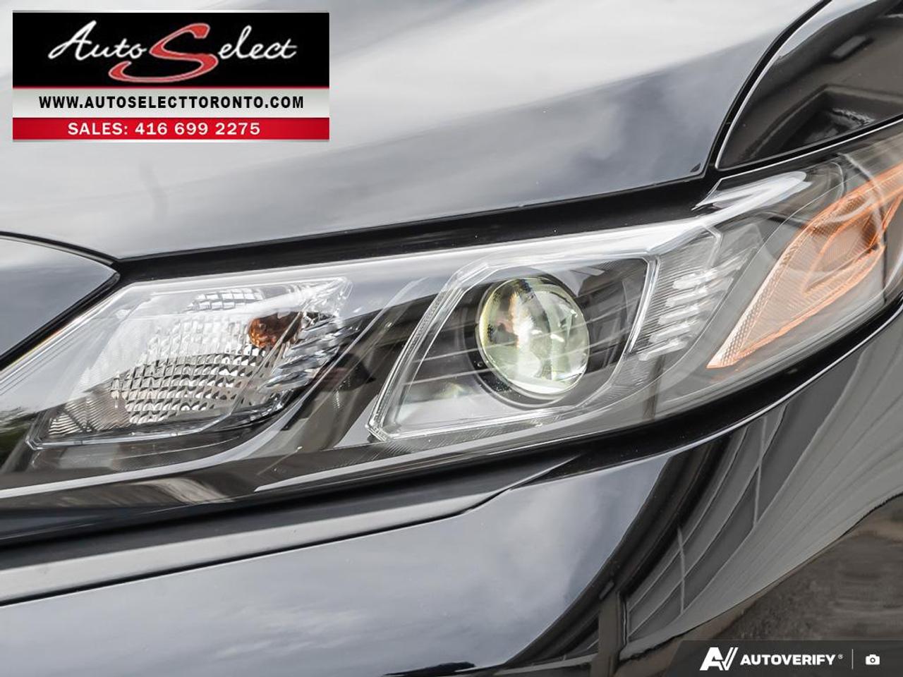 2024 Toyota Camry SE Apple Carplay - Backup Camera - Clean Carfax Photo