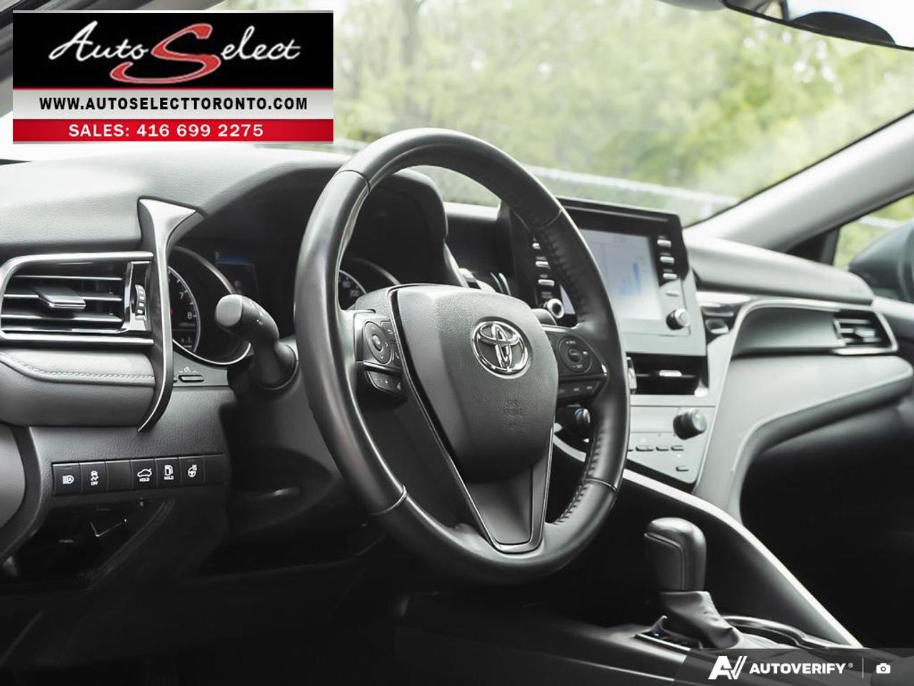 2024 Toyota Camry SE Apple Carplay - Backup Camera - Clean Carfax Photo