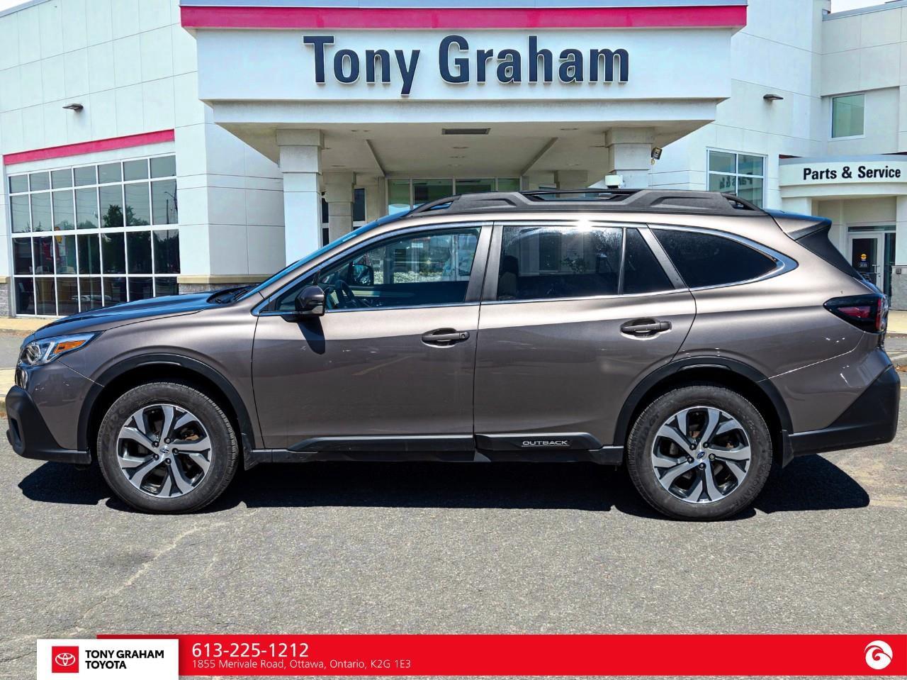 2022 Subaru Outback Limited XT Photo2