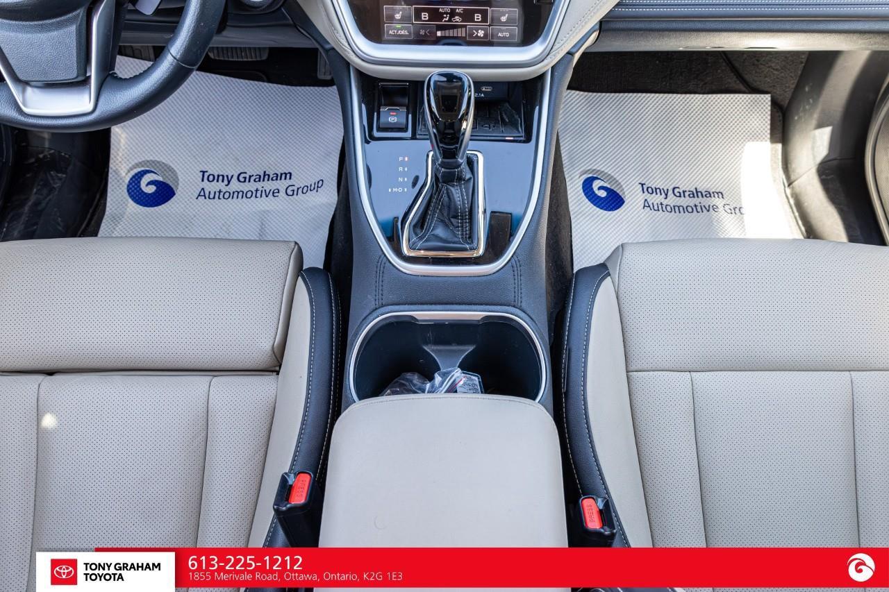 2022 Subaru Outback Limited XT Photo