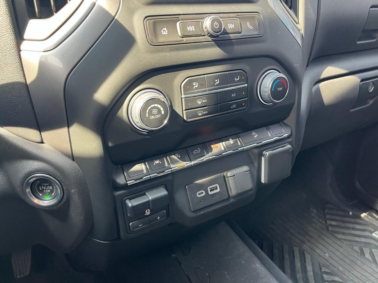 2024 Chevrolet Silverado 1500 Crew Cab Short Box 4-Wheel Drive Custom Trail Boss Photo
