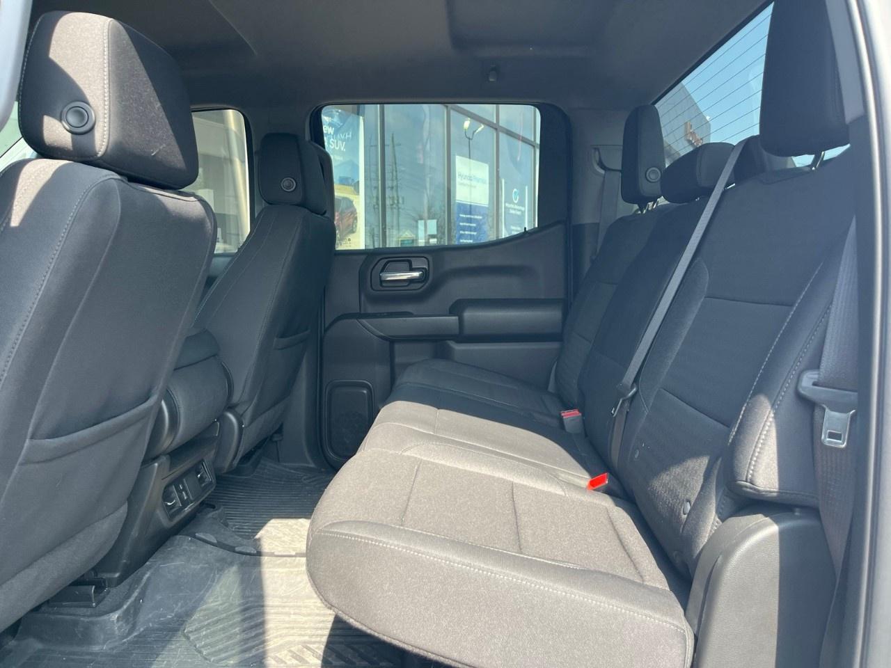 2024 Chevrolet Silverado 1500 Crew Cab Short Box 4-Wheel Drive Custom Trail Boss Photo