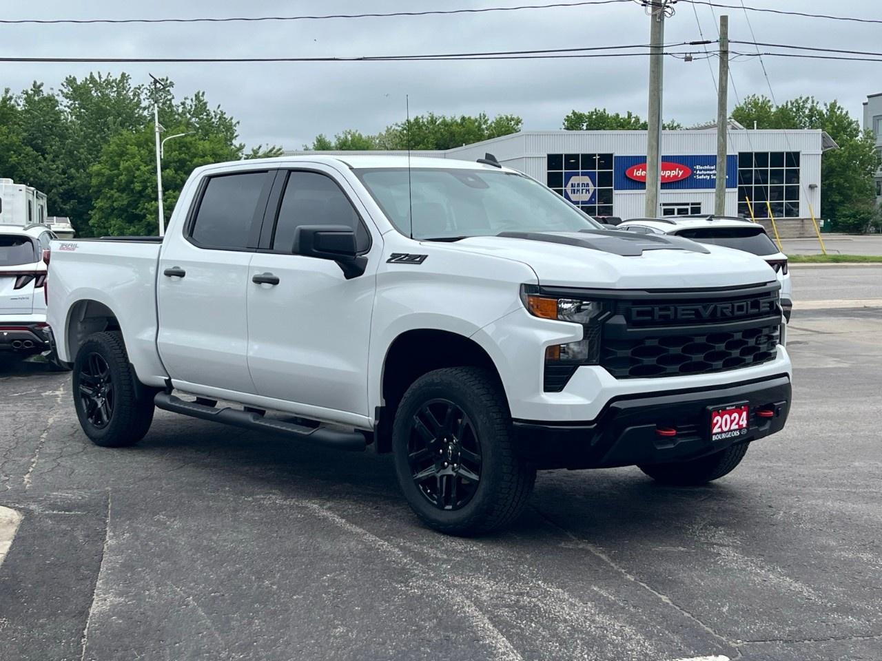 2024 Chevrolet Silverado 1500 Crew Cab Short Box 4-Wheel Drive Custom Trail Boss Photo