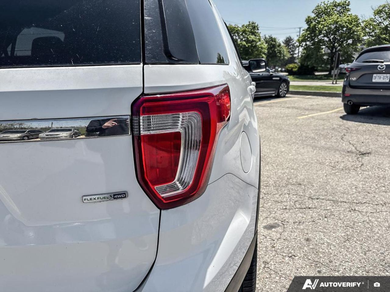 2016 Ford Explorer XLT 202A|BLACK LEATHER HEATED BKT STS|V6|WHLS 20|MOON Photo