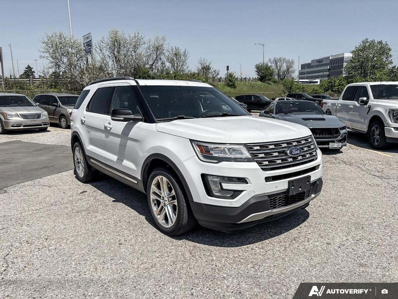 2016 Ford Explorer XLT 202A|BLACK LEATHER HEATED BKT STS|V6|WHLS 20|MOON Photo