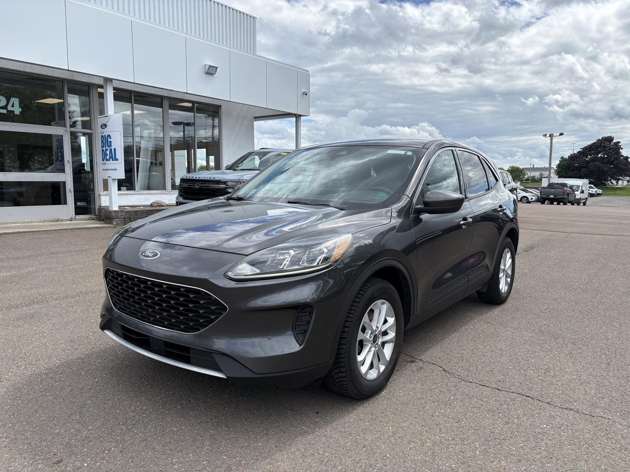 2020 Ford Escape SE Photo0