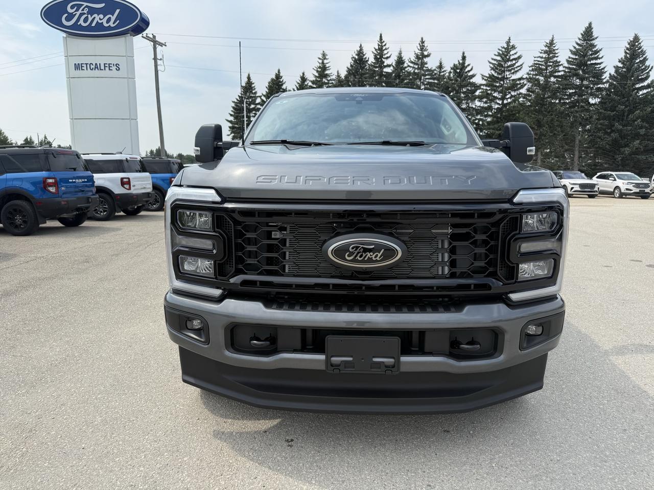 2026 Ford F-250 Super Duty SRW XLT 4WD CREW CAB 6.75' BOX Photo2